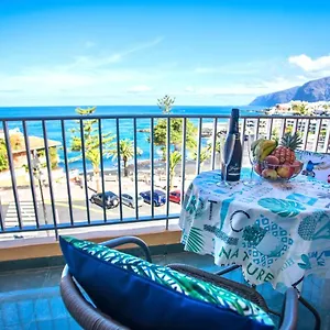 https://playa-la-arena-el-tejar.in-canary-islands.com